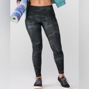 Prana Electa Leggings Camouflage Gray Black Size XL Yoga CrossFit Loungewear